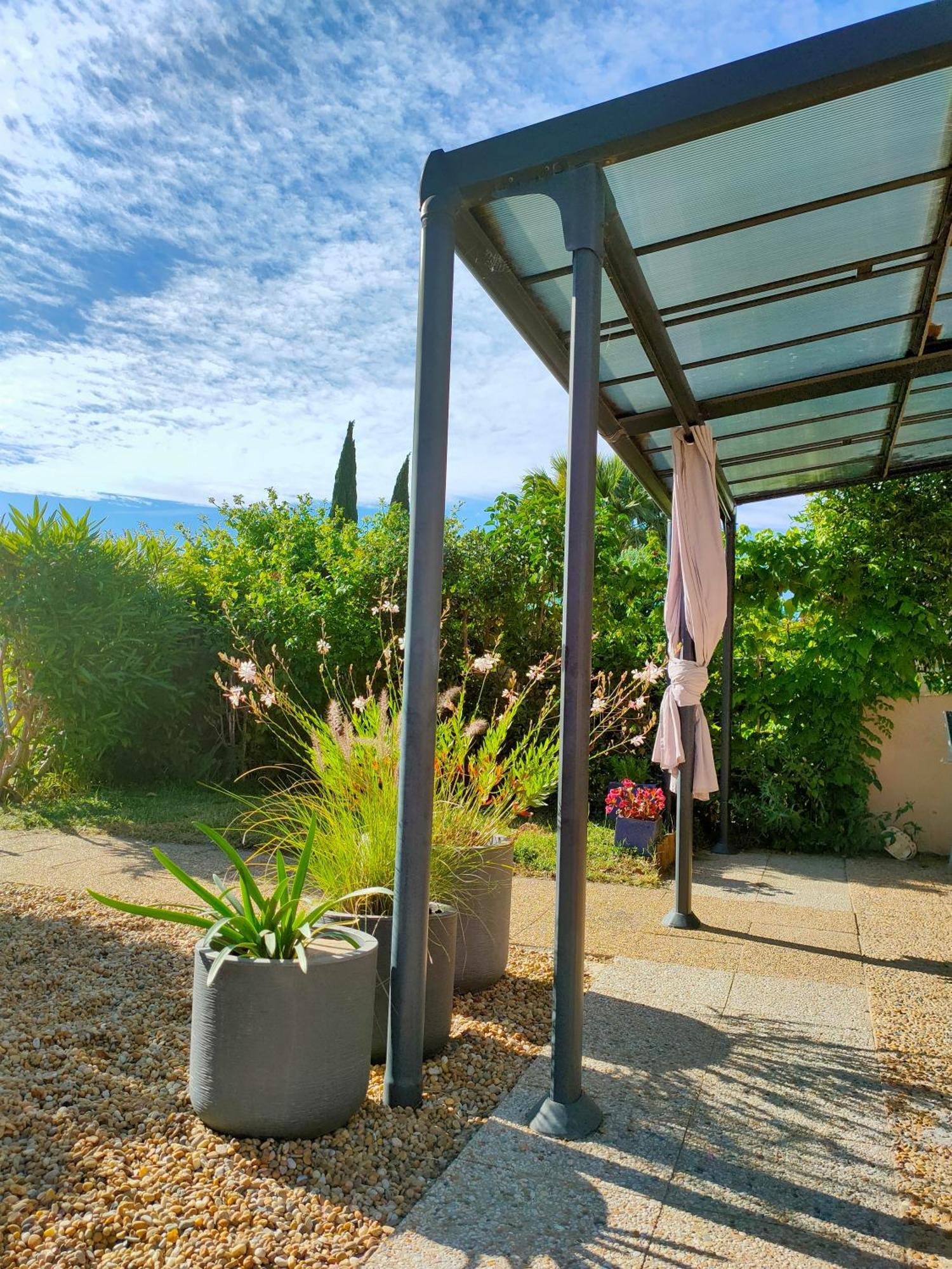 Le Mazet Sooksabai, Confort, Charme Et Decouverte En Petite Camargue Saint-Laurent-dʼAigouze Exterior foto